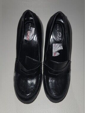 Studio Paolo Black Faux Leather Heels Size 8